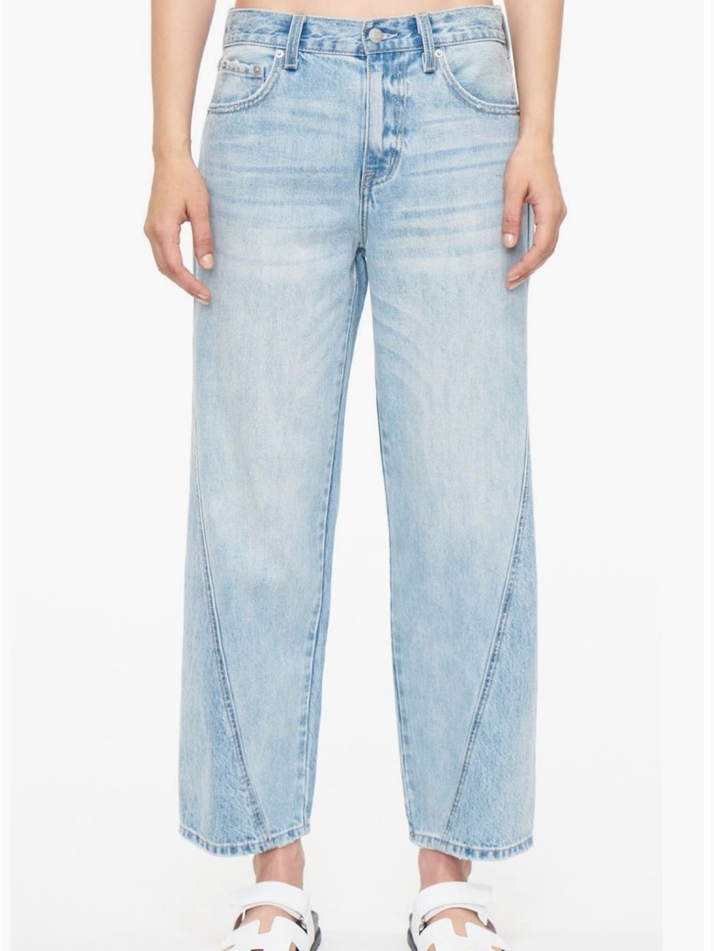 Bobbie Twisted Seam
Ankle Wide Leg Jeans